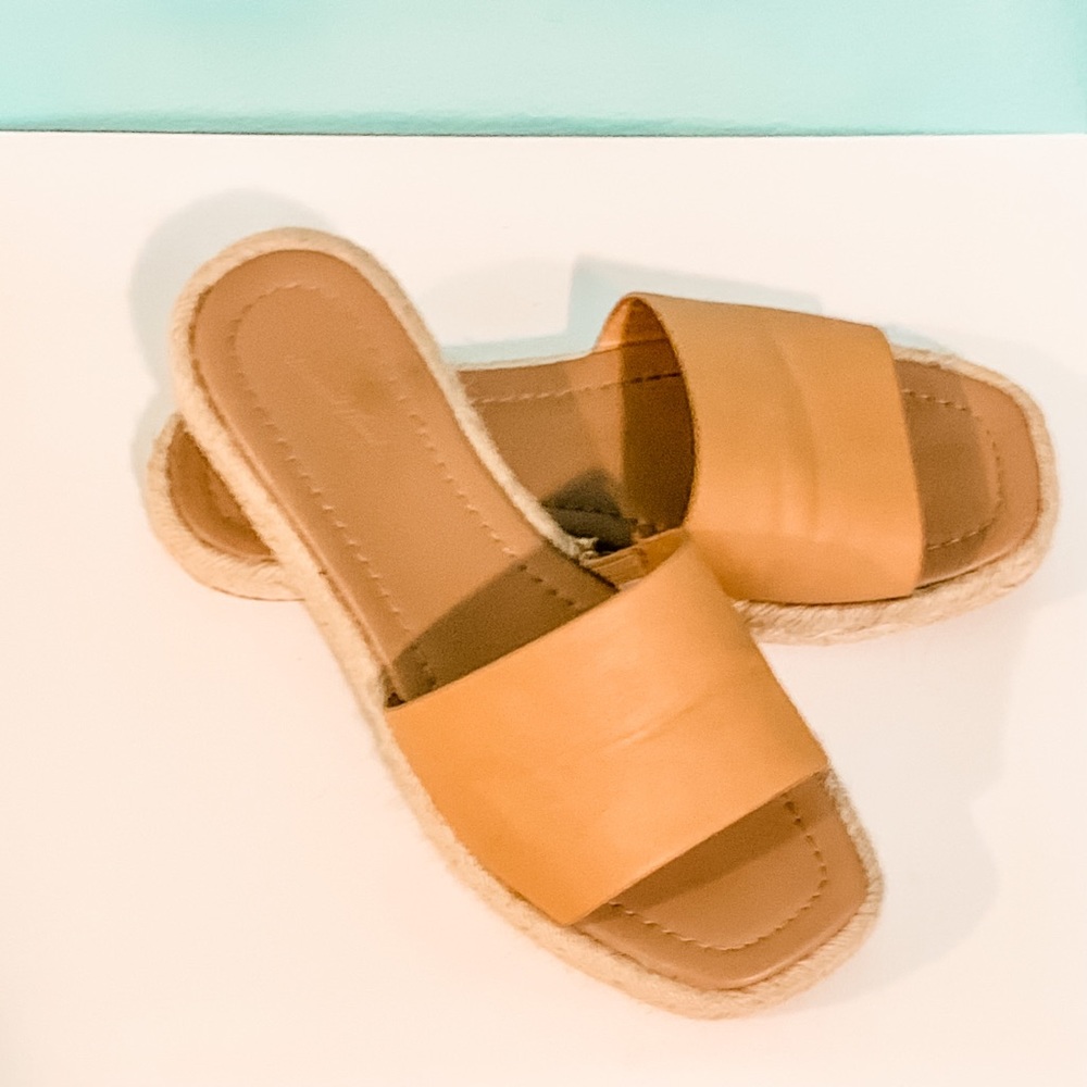 Universal Thread Espadrille Flats Size 7